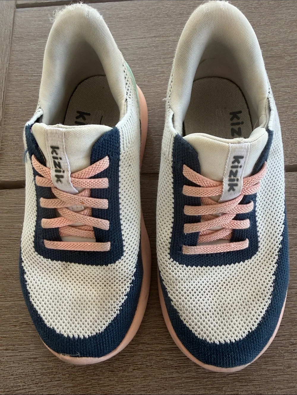 Kizik Kids Knit Sneakers in White, Navy & Pink